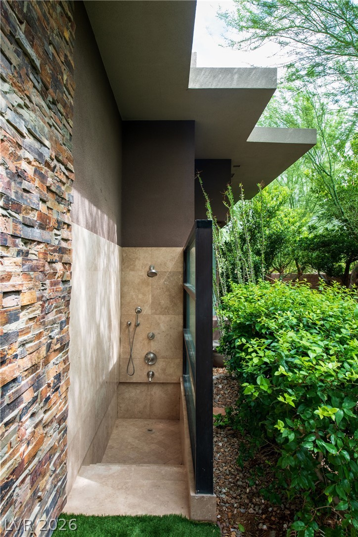 91 Hawk Ridge Drive Las Vegas, NV 89135 - Photo 74 of 97 Outdoor Shower