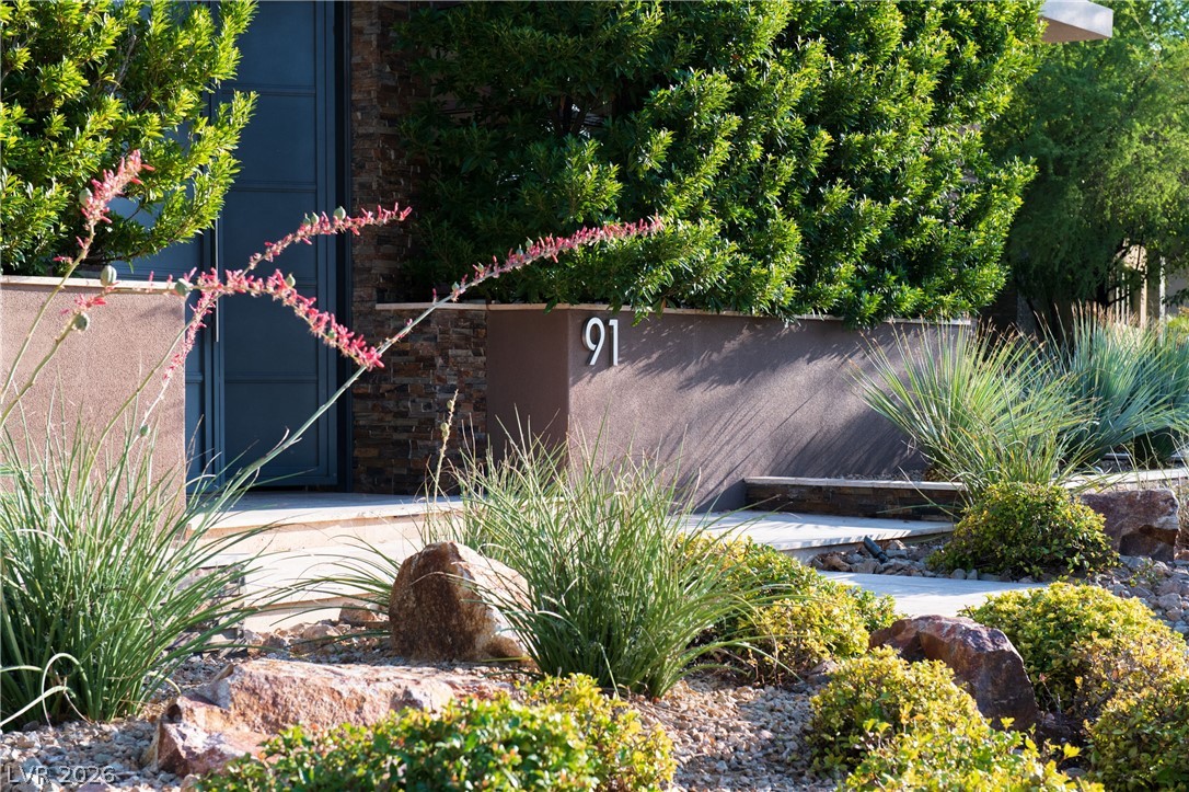 91 Hawk Ridge Drive Las Vegas, NV 89135 - Photo 8 of 97