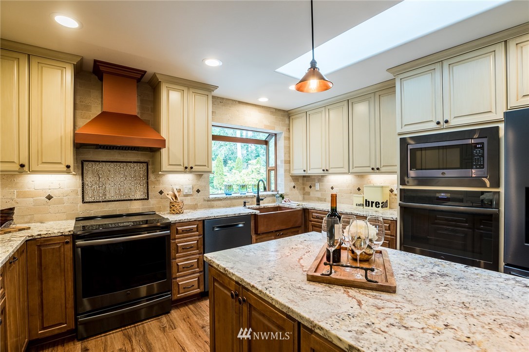 2707 187th Street Southeast Bothell, WA 98012 - Photo 7 of 39