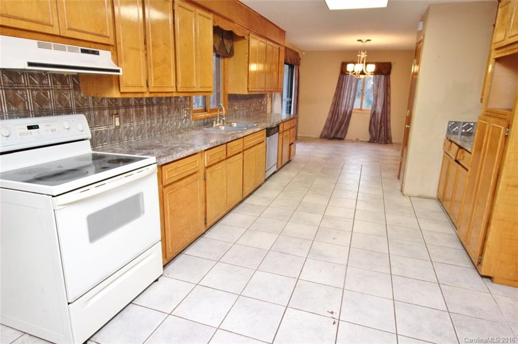 1498 Farmstead Road Rock Hill, SC 29732 - Photo 8 of 19 Gallery Image 8