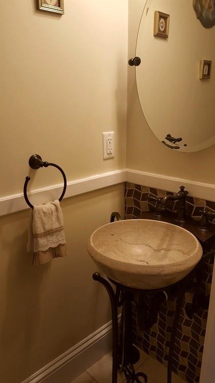 33 Hillside Road Dedham, MA 02026 - Photo 12 of 40 Gallery Image 12