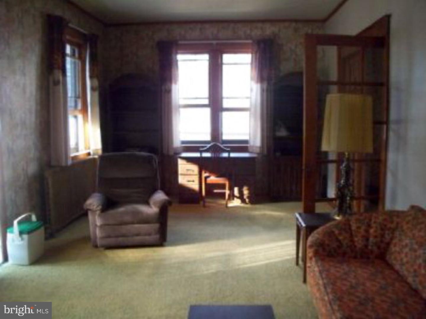 210 Lavelle Road Lavelle, PA 17921 - Photo 9 of 25 Living Room