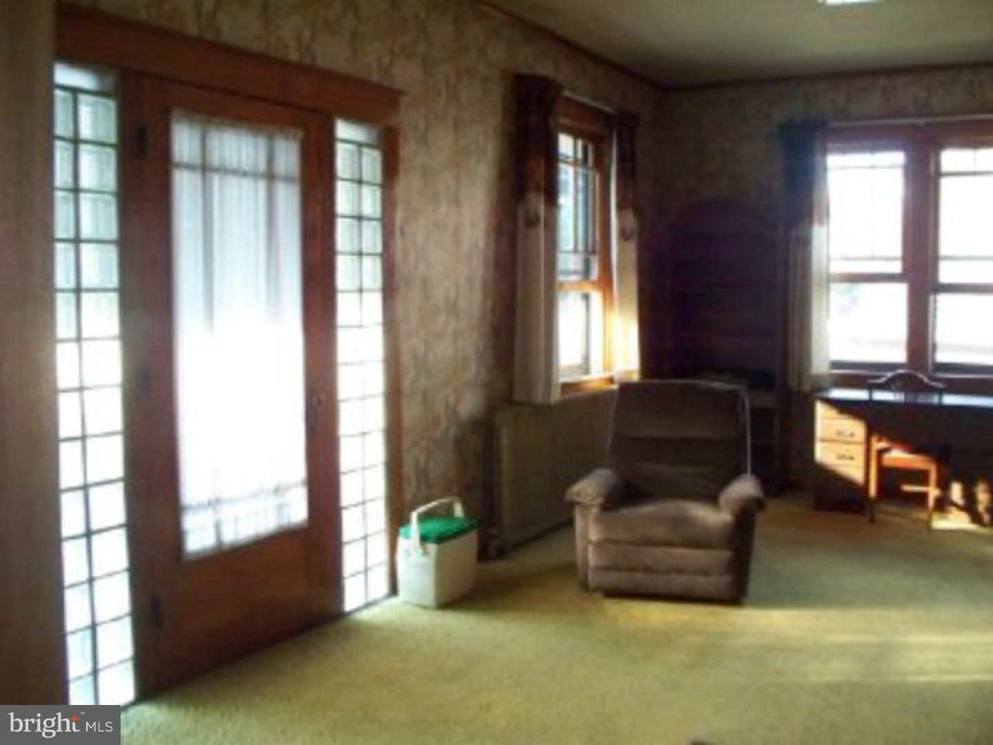 210 Lavelle Road Lavelle, PA 17921 - Photo 10 of 25 Living Room
