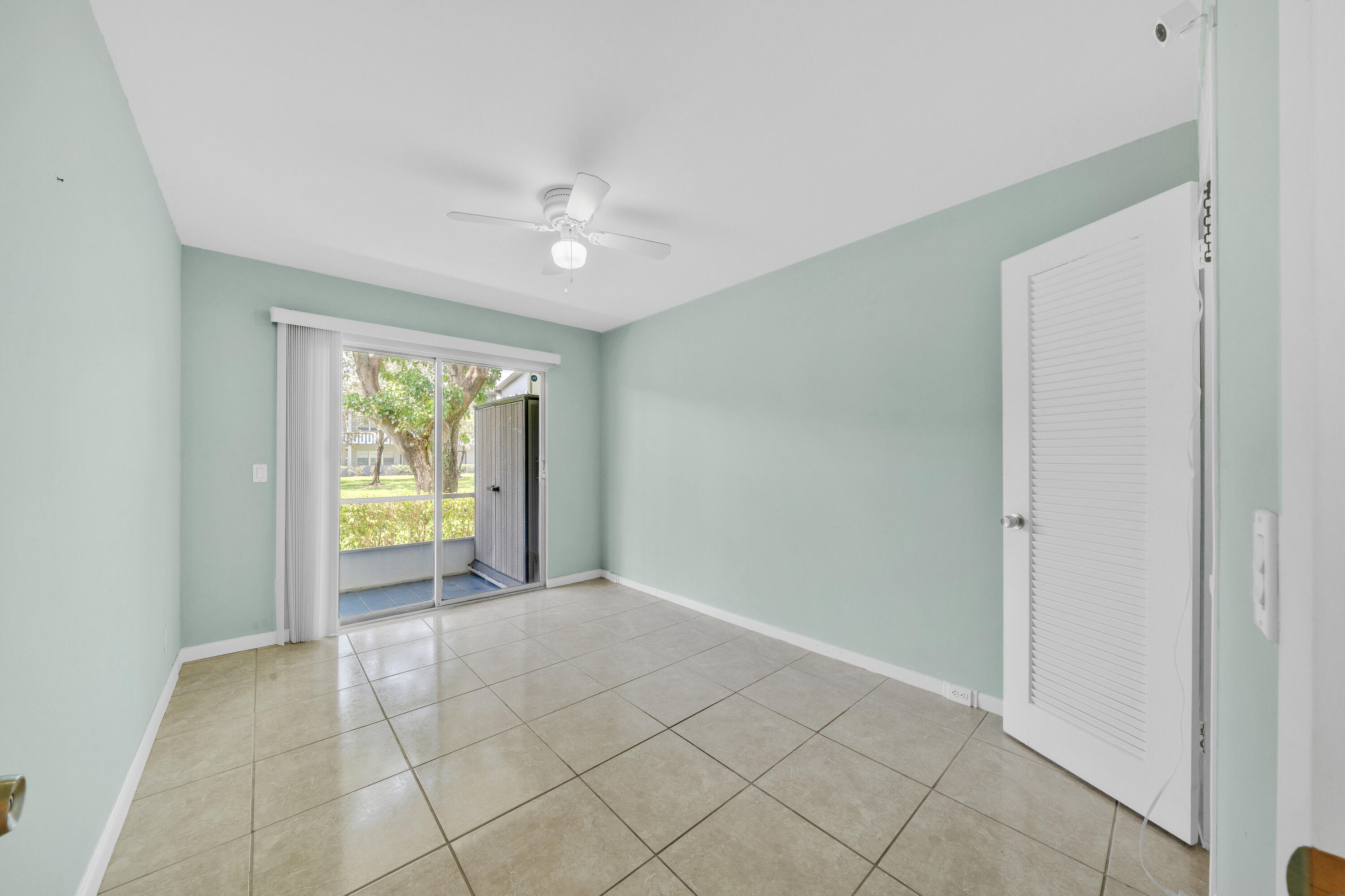 169 Suffolk F Boca Raton, FL 33434 - Photo 17 of 39 6 Bedroom A