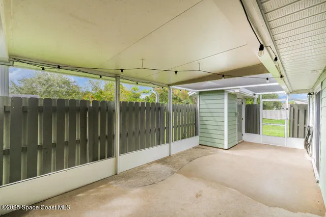 a view of a outdoor space