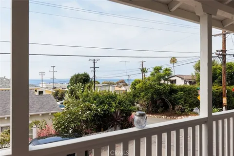 $1,985,000 | 31632 2nd Avenue, Laguna Beach, CA 92651