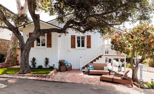 $1,985,000 | 31632 2nd Avenue, Laguna Beach, CA 92651