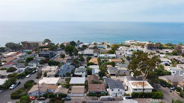 $1,985,000 | 31632 2nd Avenue, Laguna Beach, CA 92651