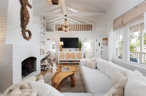 $1,985,000 | 31632 2nd Avenue, Laguna Beach, CA 92651