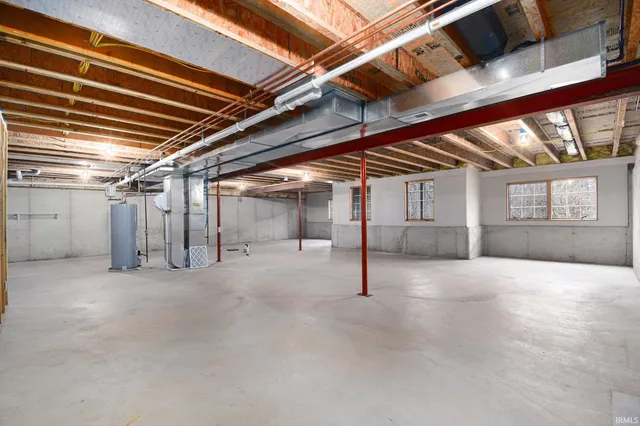 $349,900 | 209 River Park Drive, Middlebury, IN 46540