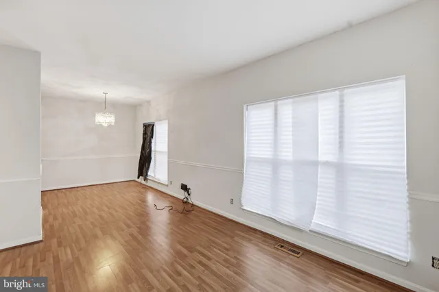 $2,499 | 15663 Viewpoint Circle, Dumfries, VA 22025