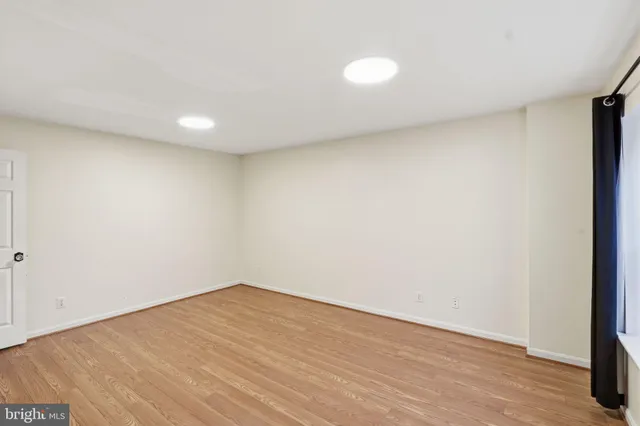 $2,499 | 15663 Viewpoint Circle, Dumfries, VA 22025