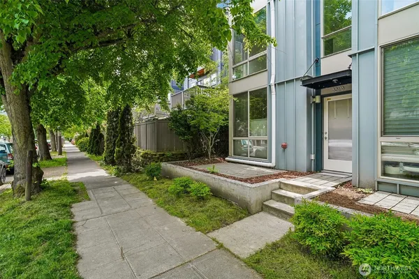 $799,000 | 3817 B California Avenue Southwest, Seattle, WA 98116