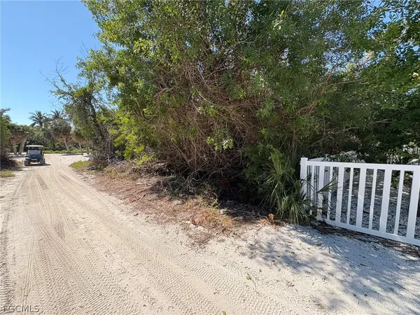$84,900 | 516 Longboat Circle, Captiva, FL 33924