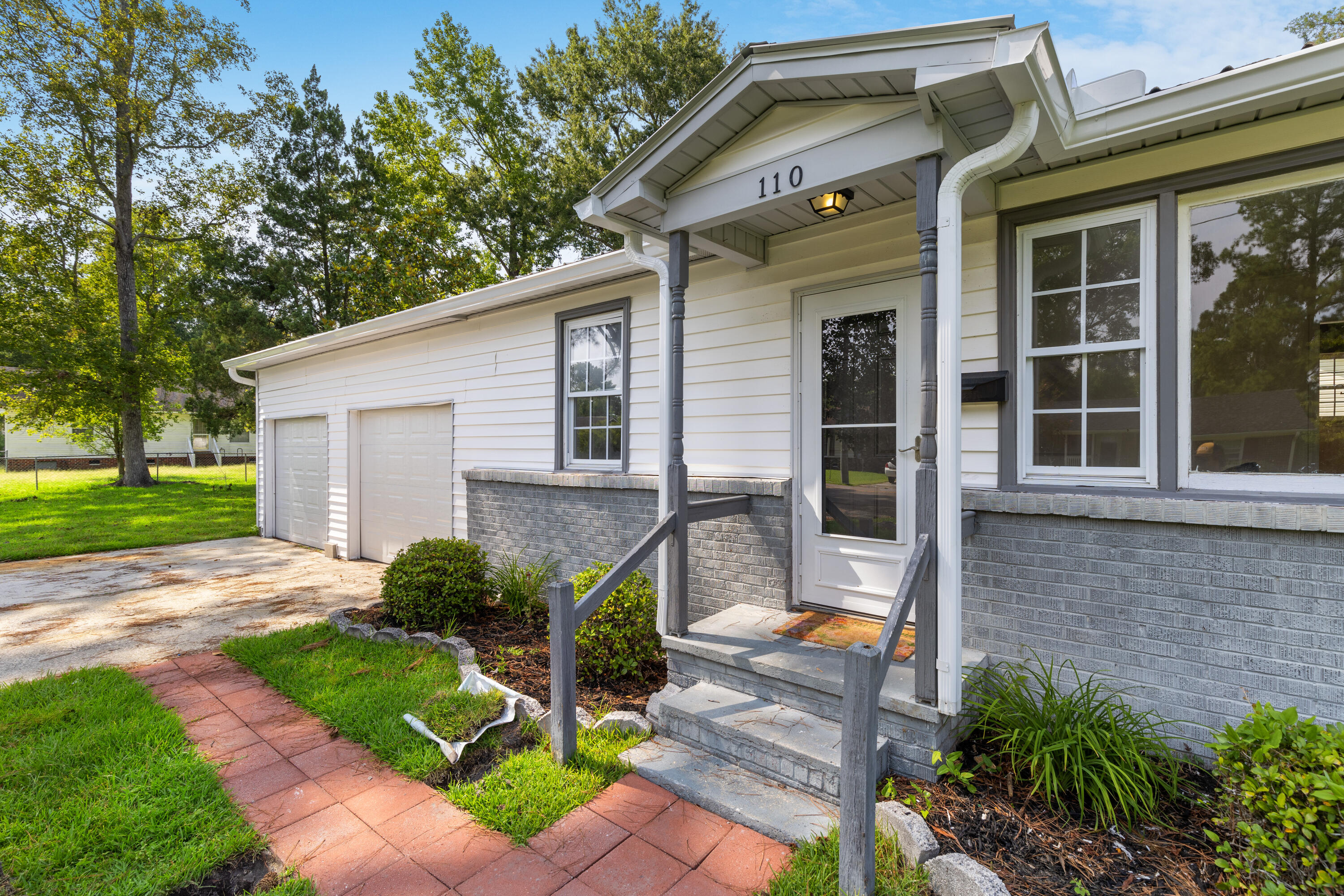 110 Warren Street Moncks Corner, SC 29461 - Photo 2 of 34 1G1A5581