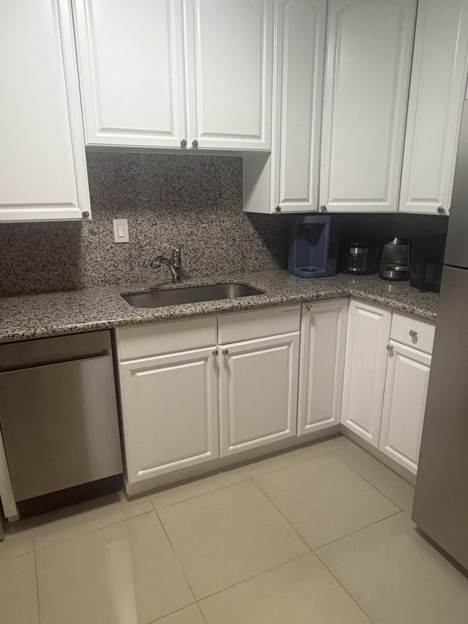 340 Northwest 19th Street, Unit 209 Boca Raton, FL 33432 - Photo 1 of 9 IMG_0132