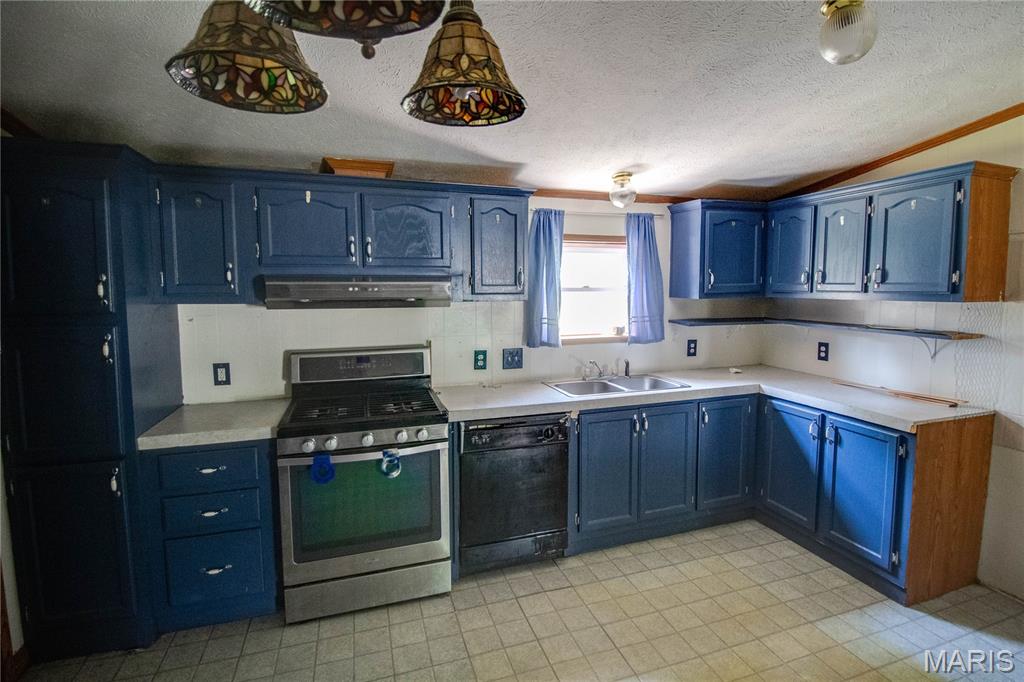 208 South Public Road Fieldon, IL 62031 - Photo 11 of 32