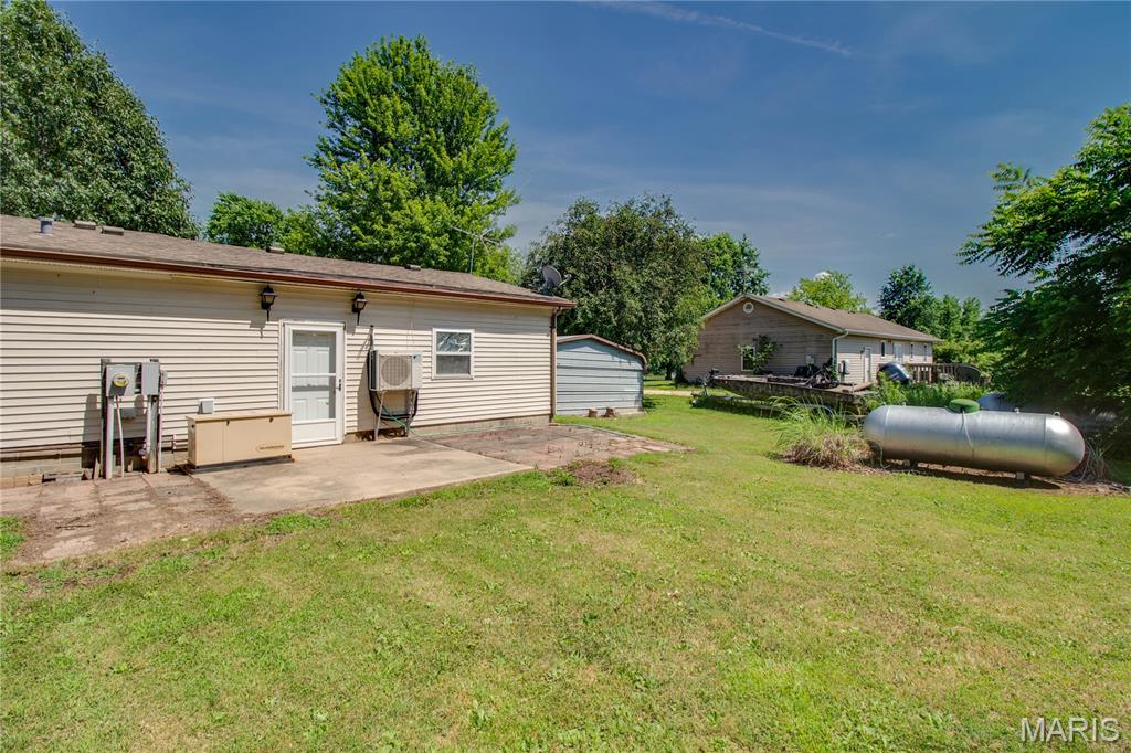 208 South Public Road Fieldon, IL 62031 - Photo 29 of 32