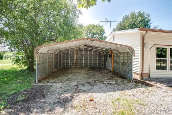 $100,000 | 208 South Public Road, Fieldon, IL 62031