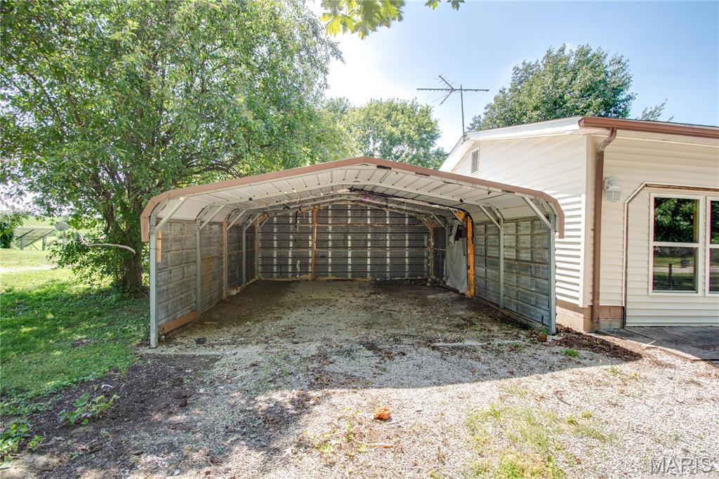 208 South Public Road Fieldon, IL 62031 - Photo 6 of 32