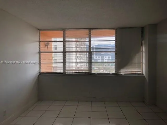 $1,500 | 2025 Northeast 164th Street, Unit 407, North Miami Beach, FL 33162