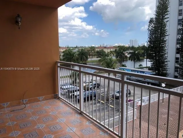 $1,500 | 2025 Northeast 164th Street, Unit 407, North Miami Beach, FL 33162