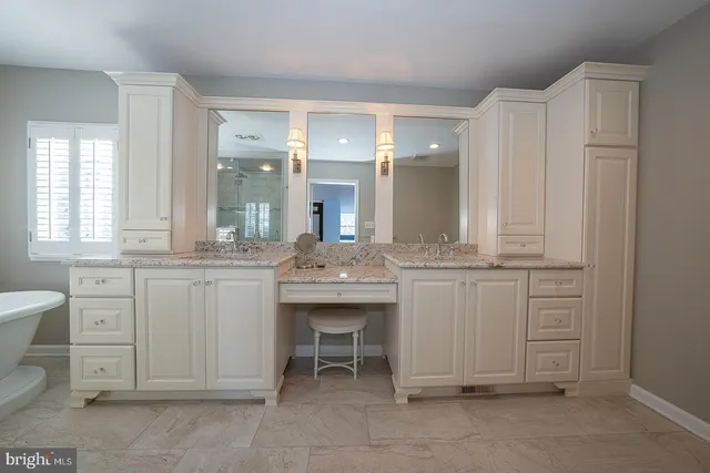 $1,549,000 | 20 Fox Ridge Drive, Malvern, PA 19355