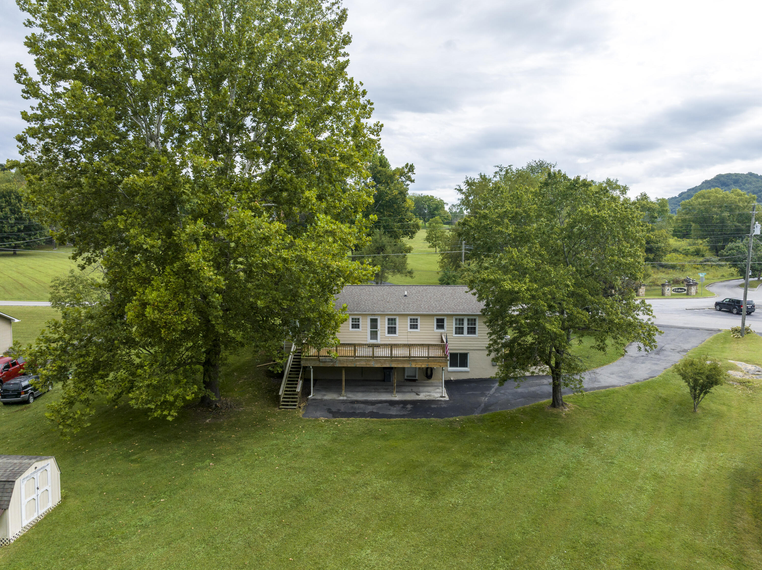 3220 Avoca Road Bristol, TN 37620 - Photo 62 of 72 Avoca-Aerials-6