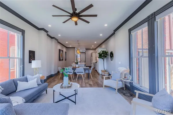 $700,000 | 2348 Hickory Street, St. Louis, MO 63104