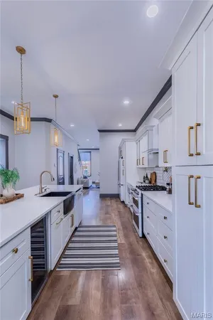 $700,000 | 2348 Hickory Street, St. Louis, MO 63104
