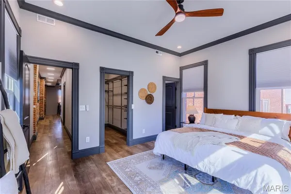 $700,000 | 2348 Hickory Street, St. Louis, MO 63104