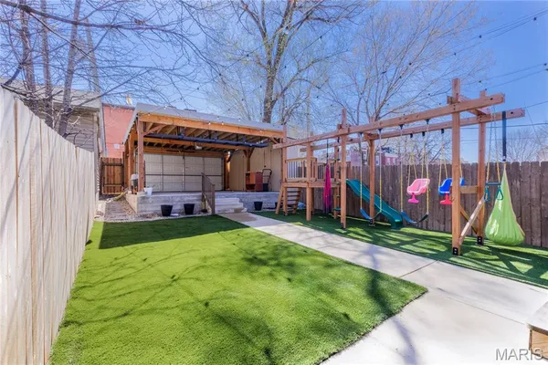 $700,000 | 2348 Hickory Street, St. Louis, MO 63104