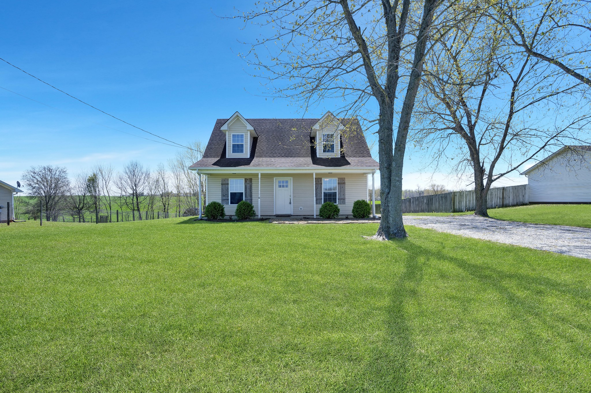 121 Bumpus Mill Road Oak Grove, KY 42262 - Photo 2 of 27 Gallery Image 2