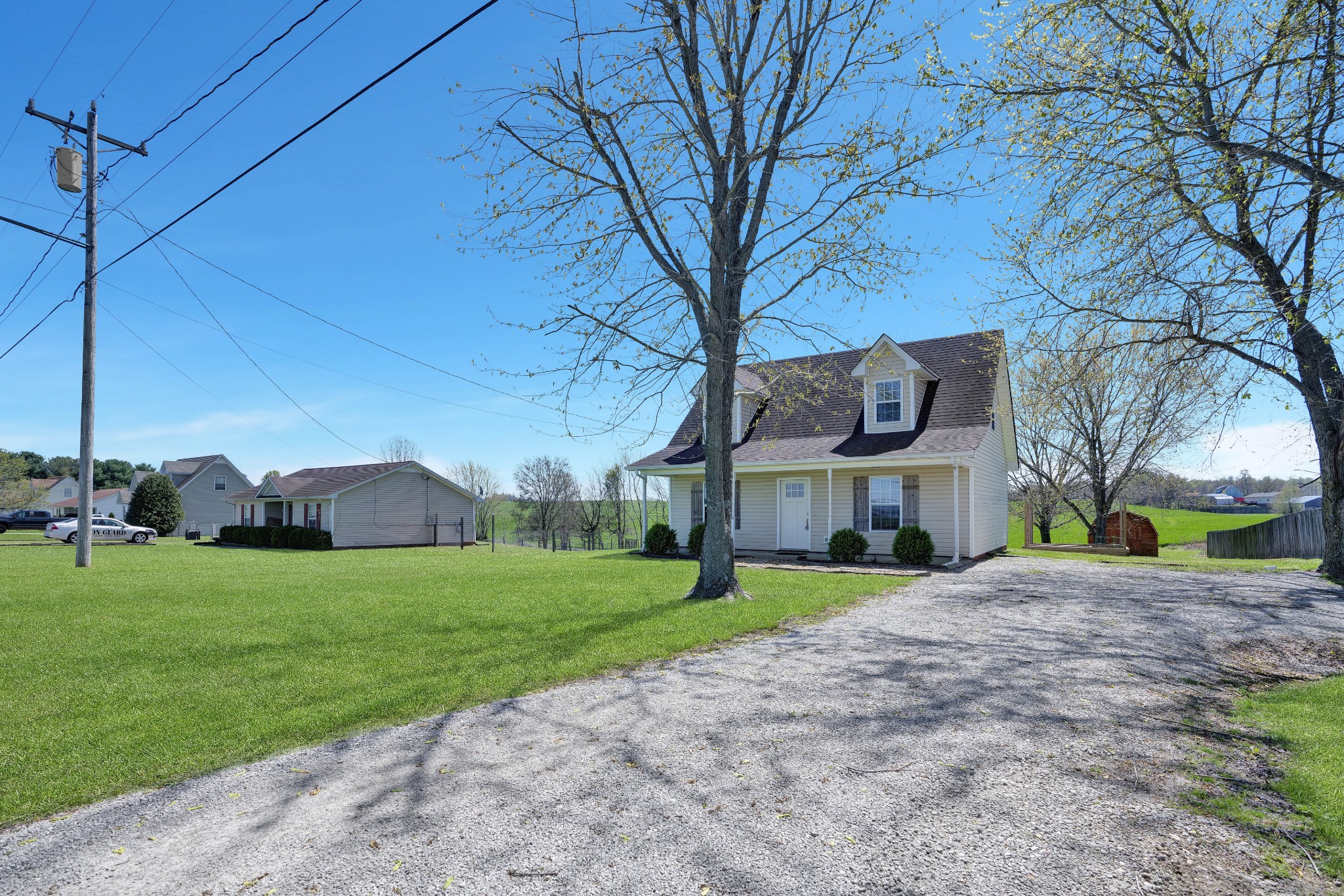 121 Bumpus Mill Road Oak Grove, KY 42262 - Photo 4 of 27 Gallery Image 4