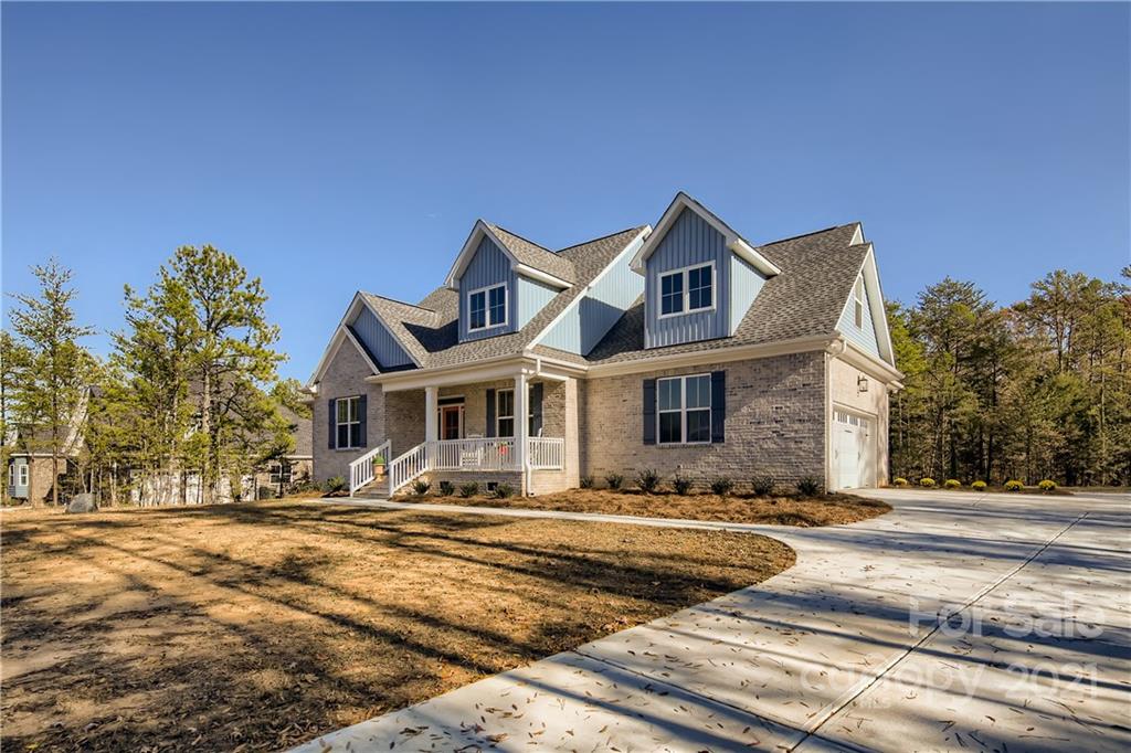 418 Kingsburry Road Clover, SC 29710 - Photo 1 of 28 Gallery Image 1
