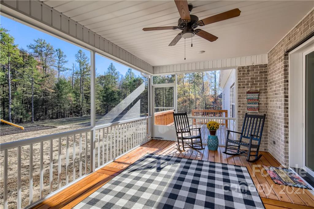 418 Kingsburry Road Clover, SC 29710 - Photo 26 of 28 Gallery Image 26