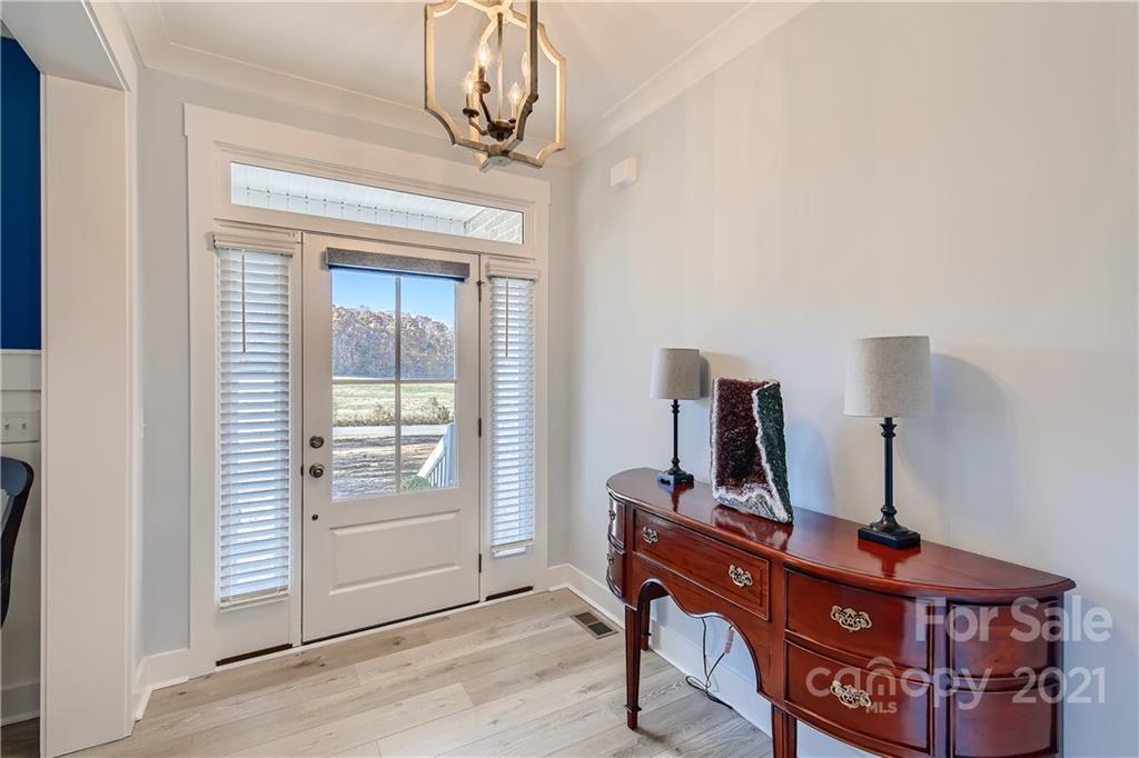 418 Kingsburry Road Clover, SC 29710 - Photo 4 of 28 Gallery Image 4