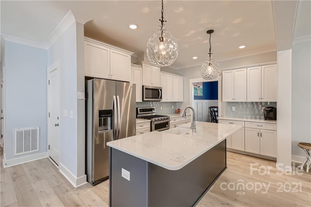 418 Kingsburry Road Clover, SC 29710 - Photo 10 of 28 Gallery Image 10
