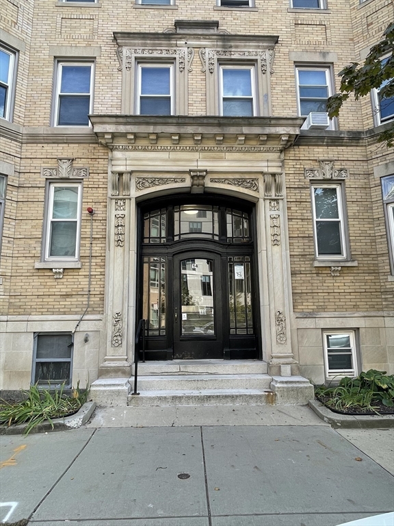 14 Palace Road, Unit 15 Boston, MA 02115 - Photo 14 of 17