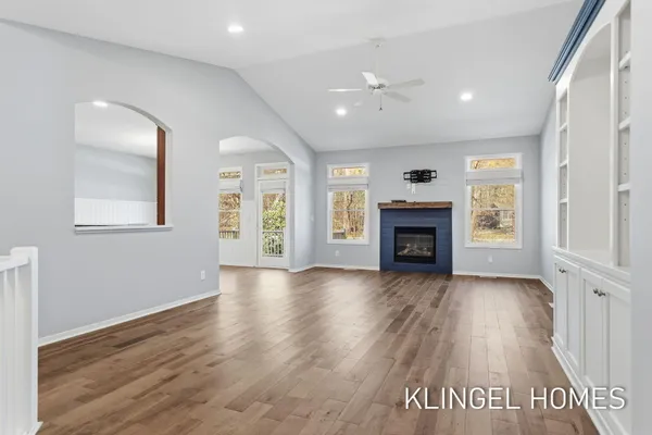 $649,500 | 16480 Springvale Court, Spring Lake, MI 49456