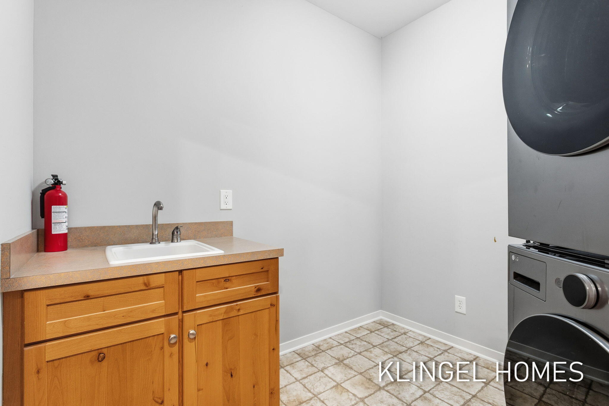 16480 Springvale Court, Unit 55 Spring Lake, MI 49456 - Photo 19 of 57 172-web-or-mls-16480-springvale-ct