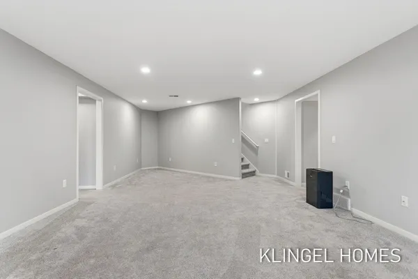 $649,500 | 16480 Springvale Court, Spring Lake, MI 49456