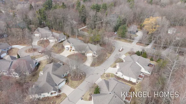 $649,500 | 16480 Springvale Court, Spring Lake, MI 49456