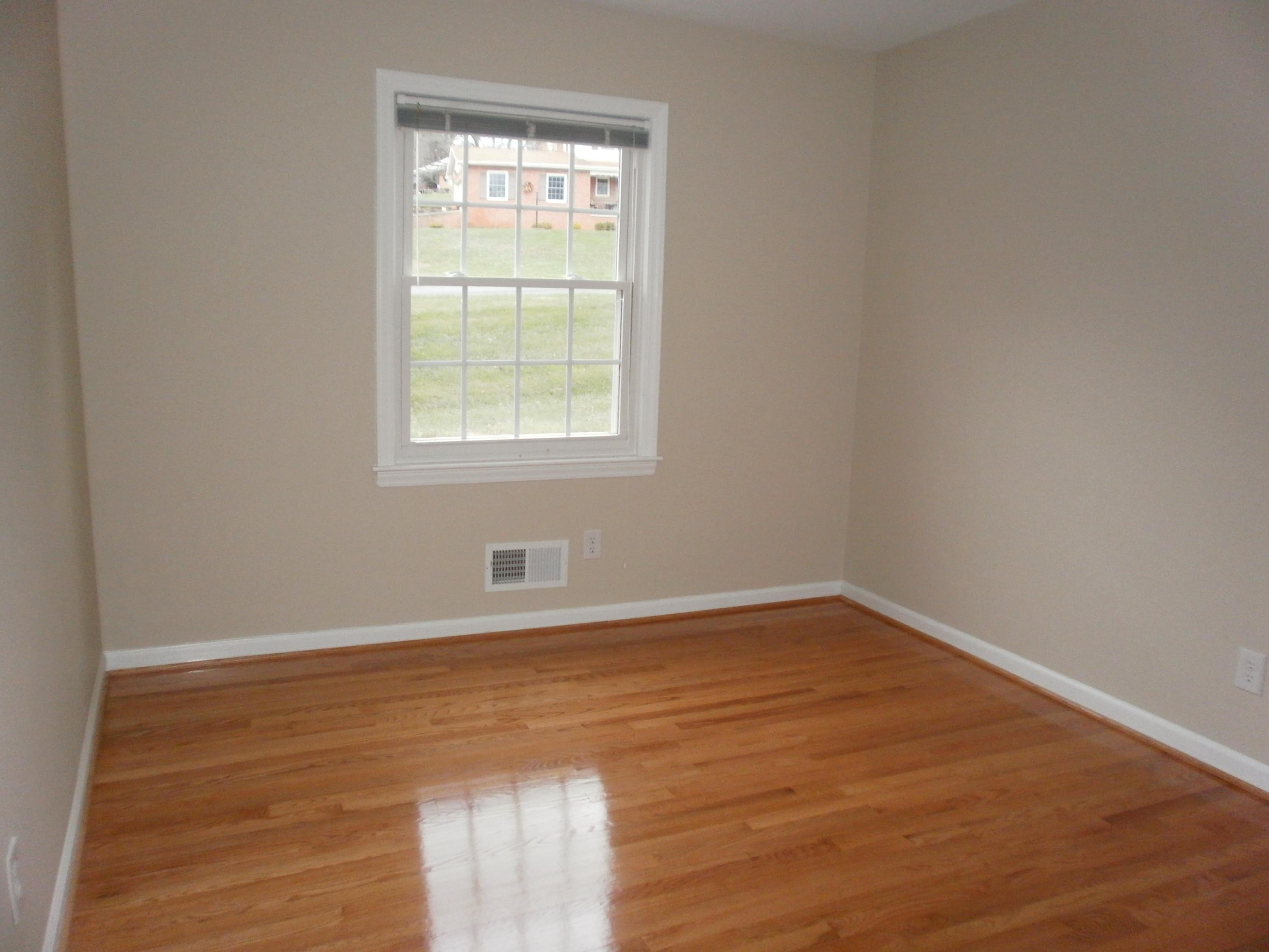 5701 Castle Rock Road Roanoke, VA 24018 - Photo 11 of 35 Bedroom #1