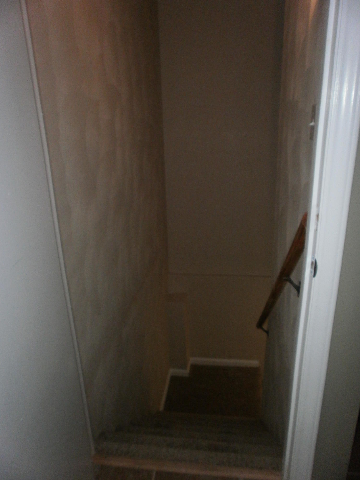 5701 Castle Rock Road Roanoke, VA 24018 - Photo 19 of 35 Stairs to Lower Lvl