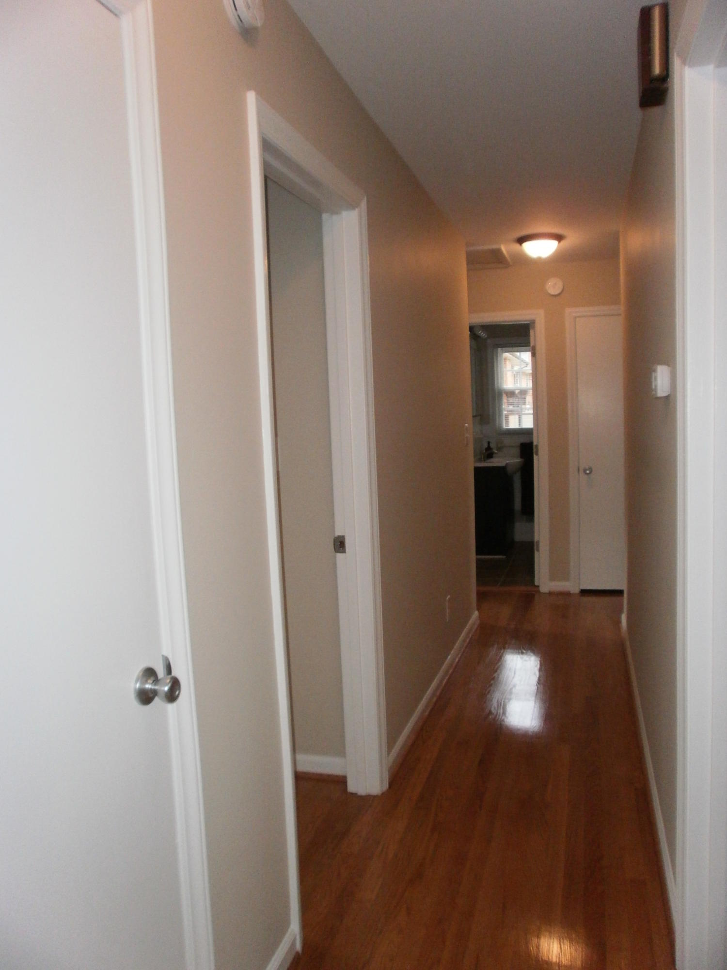 5701 Castle Rock Road Roanoke, VA 24018 - Photo 10 of 35 Hallway