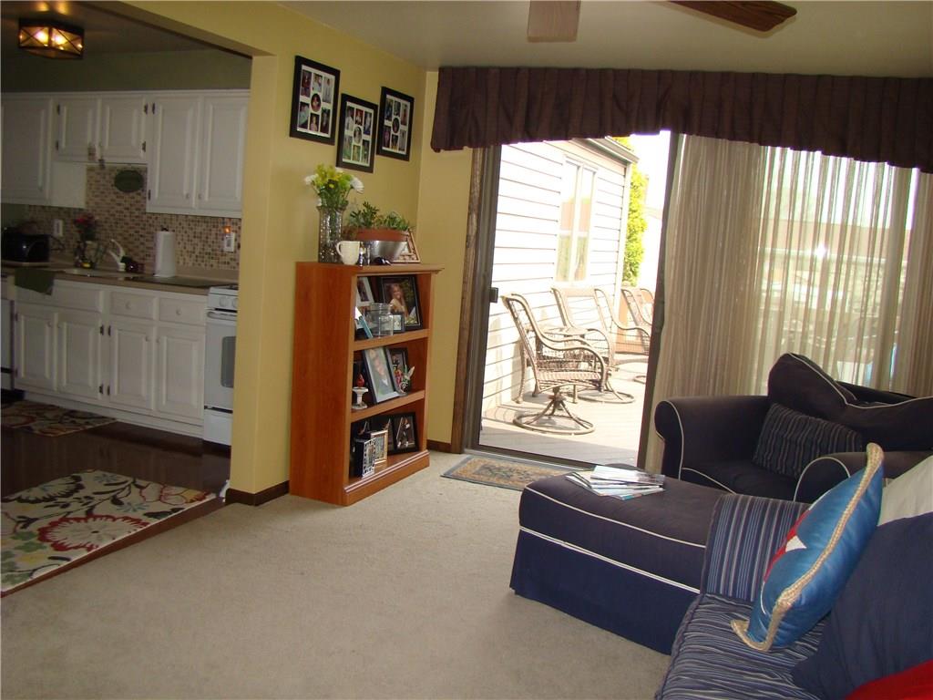 94 Observatory Street Manor, PA 15665 - Photo 8 of 23 Gallery Image 8