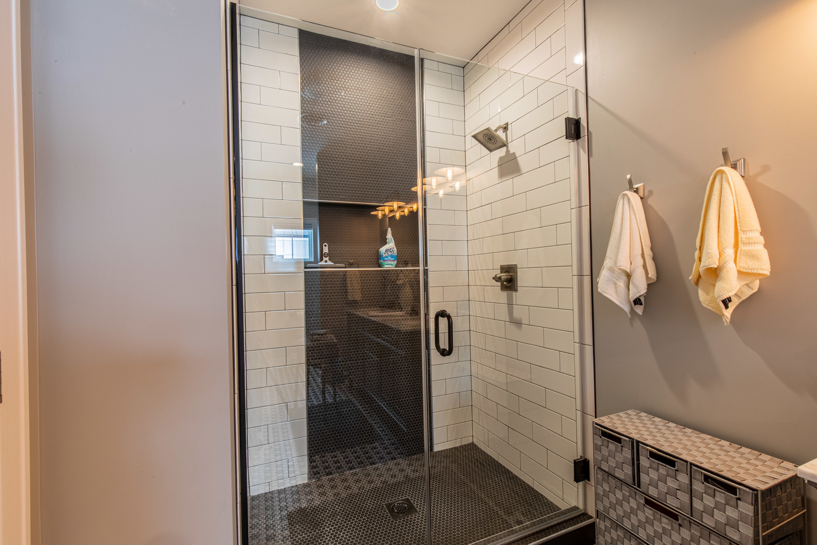 825 East Thompson Street Princeton, IL 61356 - Photo 18 of 26 a bathroom with a shower and a sink