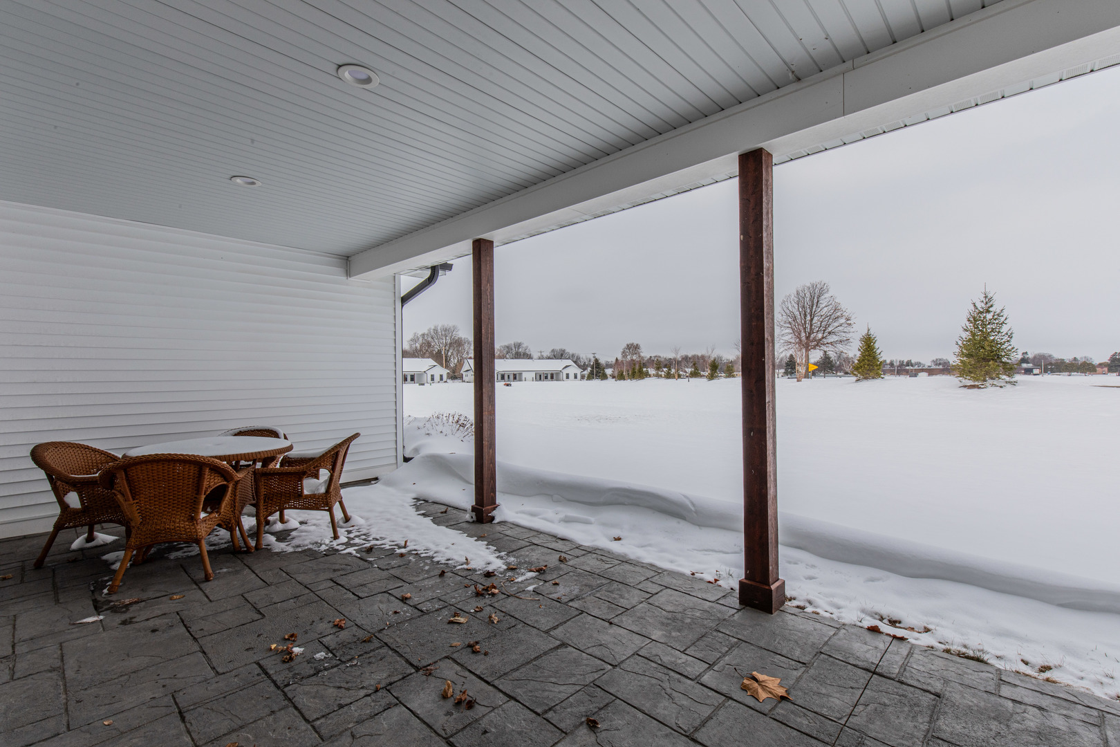 825 East Thompson Street Princeton, IL 61356 - Photo 19 of 26 a patio with table and chairs