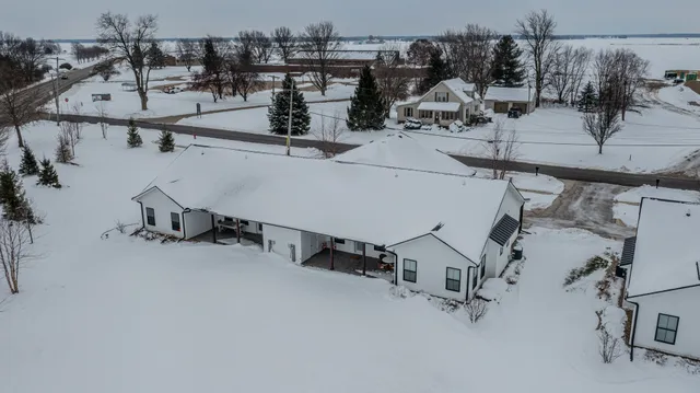 $349,500 | 825 East Thompson Street, Princeton, IL 61356